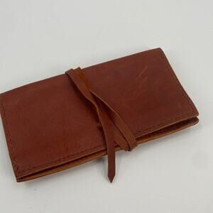 NWT Lazarus Sabrina Leather clutch wallet